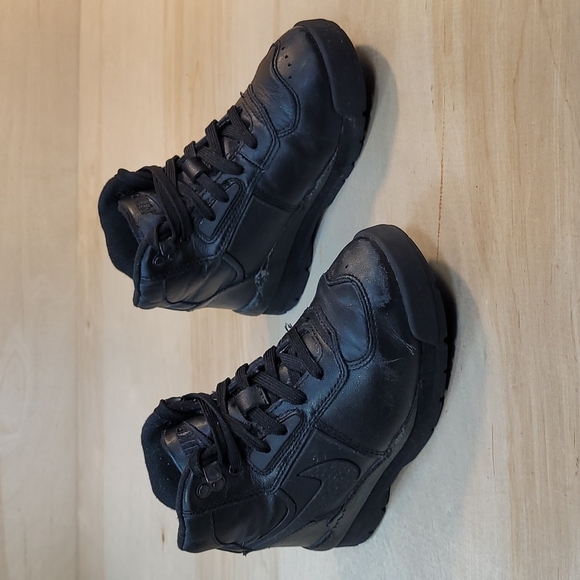 Nike Goadome Black Leather Kids Boots  314610-002 - Picture 3 of 11